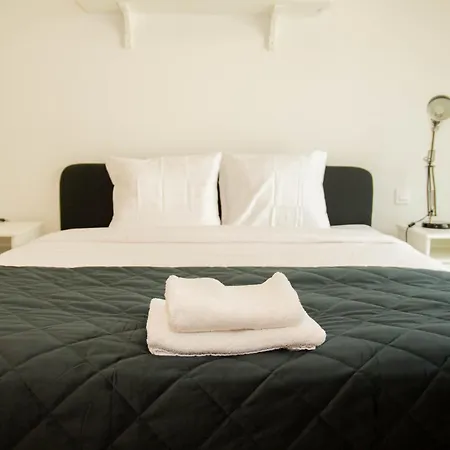 Guillemins Station Apartment