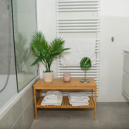 Guillemins Station Apartment
