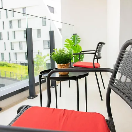 Guillemins Station Apartment